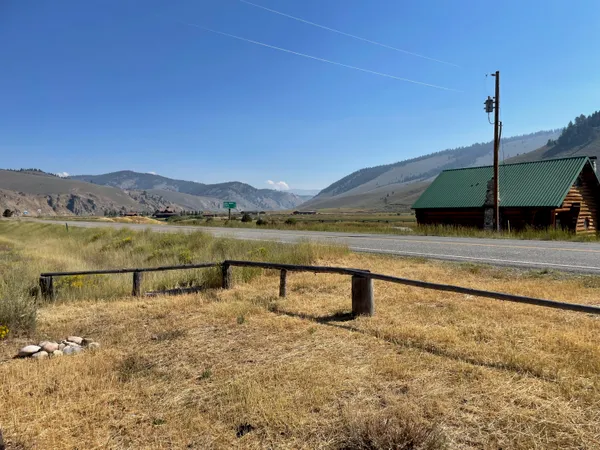 $545,000 | Edna Mcgown (hwy 75) Avenue, Stanley, ID 83278