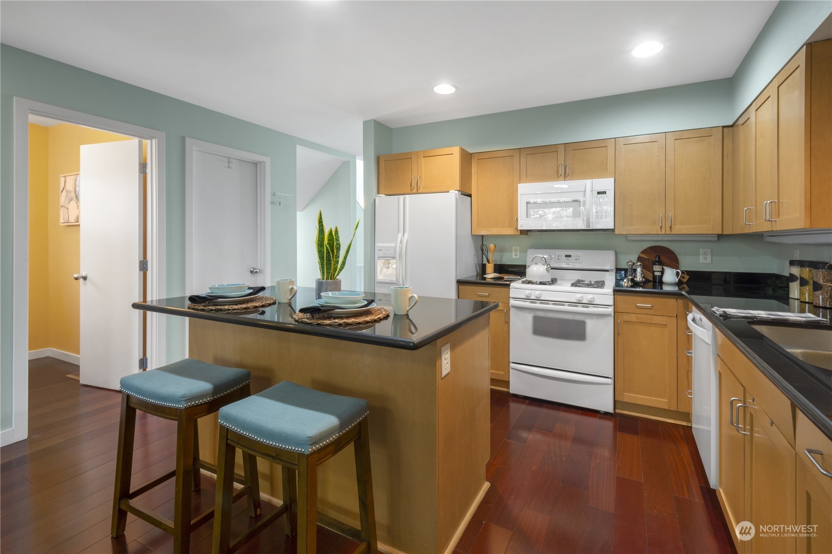 6713 35th Place South Seattle, WA 98118 - Photo 8 of 30