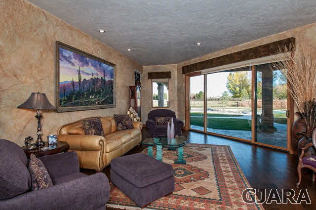 925 25 Road Grand Junction, CO 81505 - Photo 4 of 30 Gallery Image 4