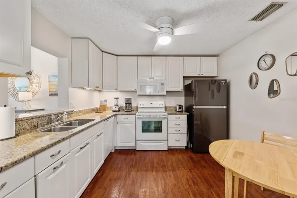 $3,500 | 5656 Ashton Lake Drive, Unit 5656, Sarasota, FL 34231