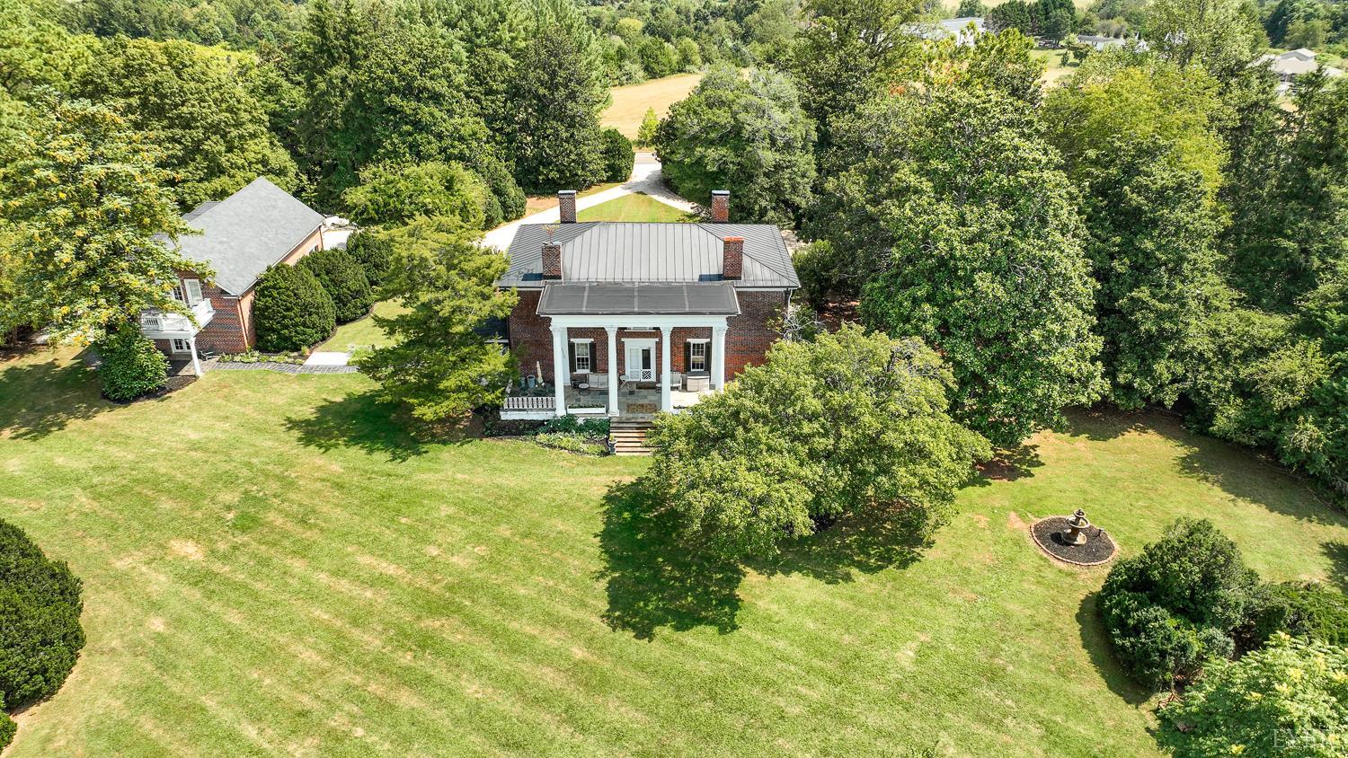 2710 Goode Station Road Goode, VA 24556 - Photo 8 of 96