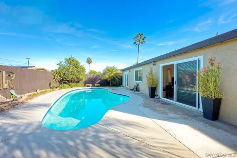 $939,000 | 1122 Iris Avenue, Imperial Beach, CA 91932