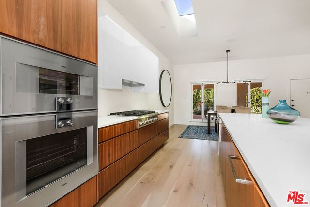 $2,007,000 | 3456 Rowena Avenue, Los Angeles, CA 90027