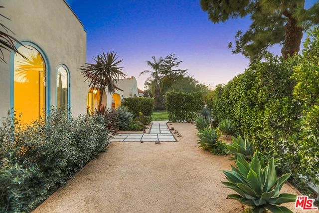 $2,007,000 | 3456 Rowena Avenue, Los Angeles, CA 90027