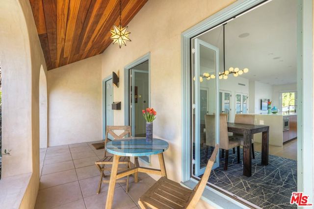 $2,007,000 | 3456 Rowena Avenue, Los Angeles, CA 90027