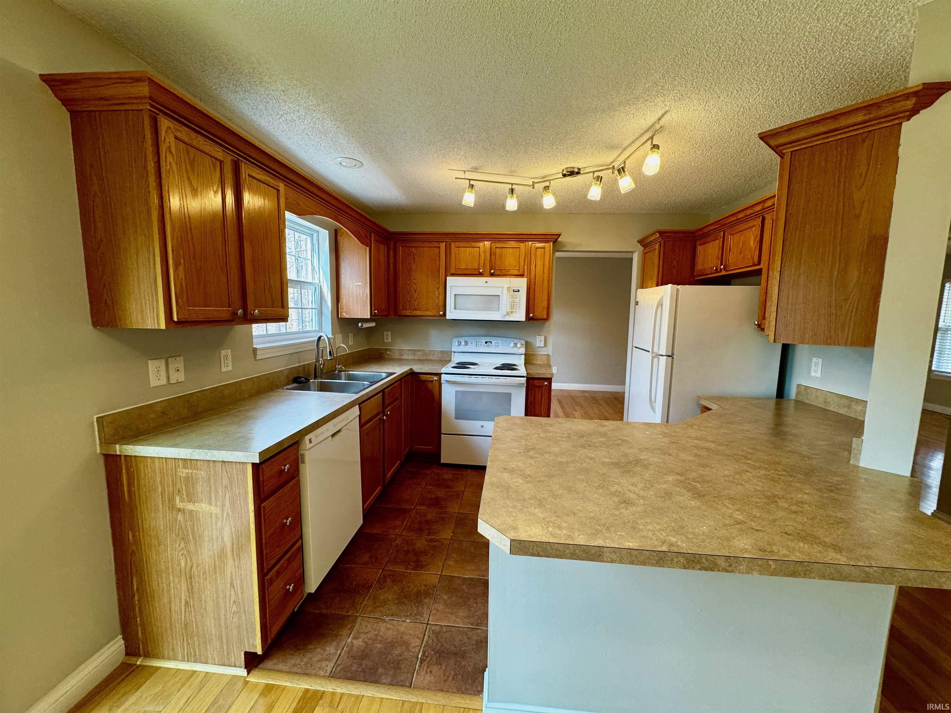 2104 South Azalea Lane Bloomington, IN 47401 - Photo 11 of 28