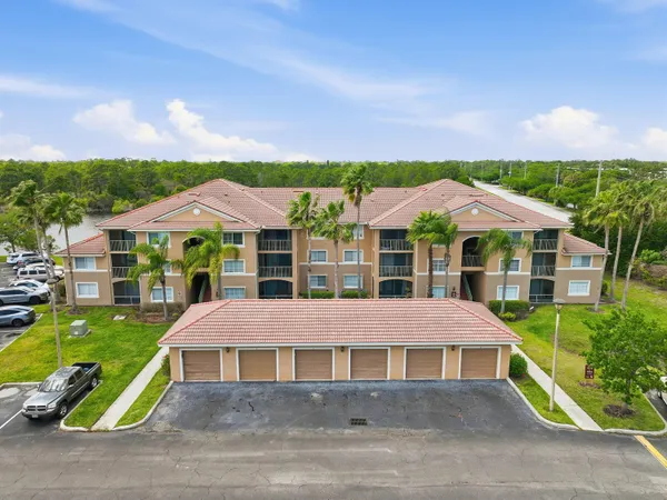 $229,000 | 3790 Northwest Mediterranean Lane, Unit 303, Jensen Beach, FL 34957