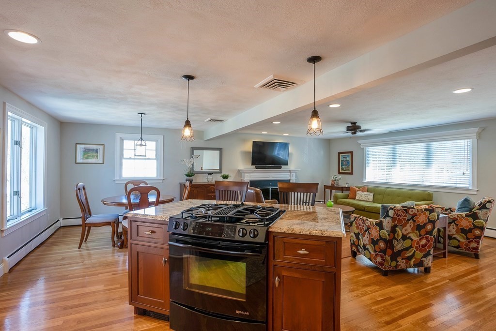 3 Guild Road Burlington, MA 01803 - Photo 8 of 40 Gallery Image 8