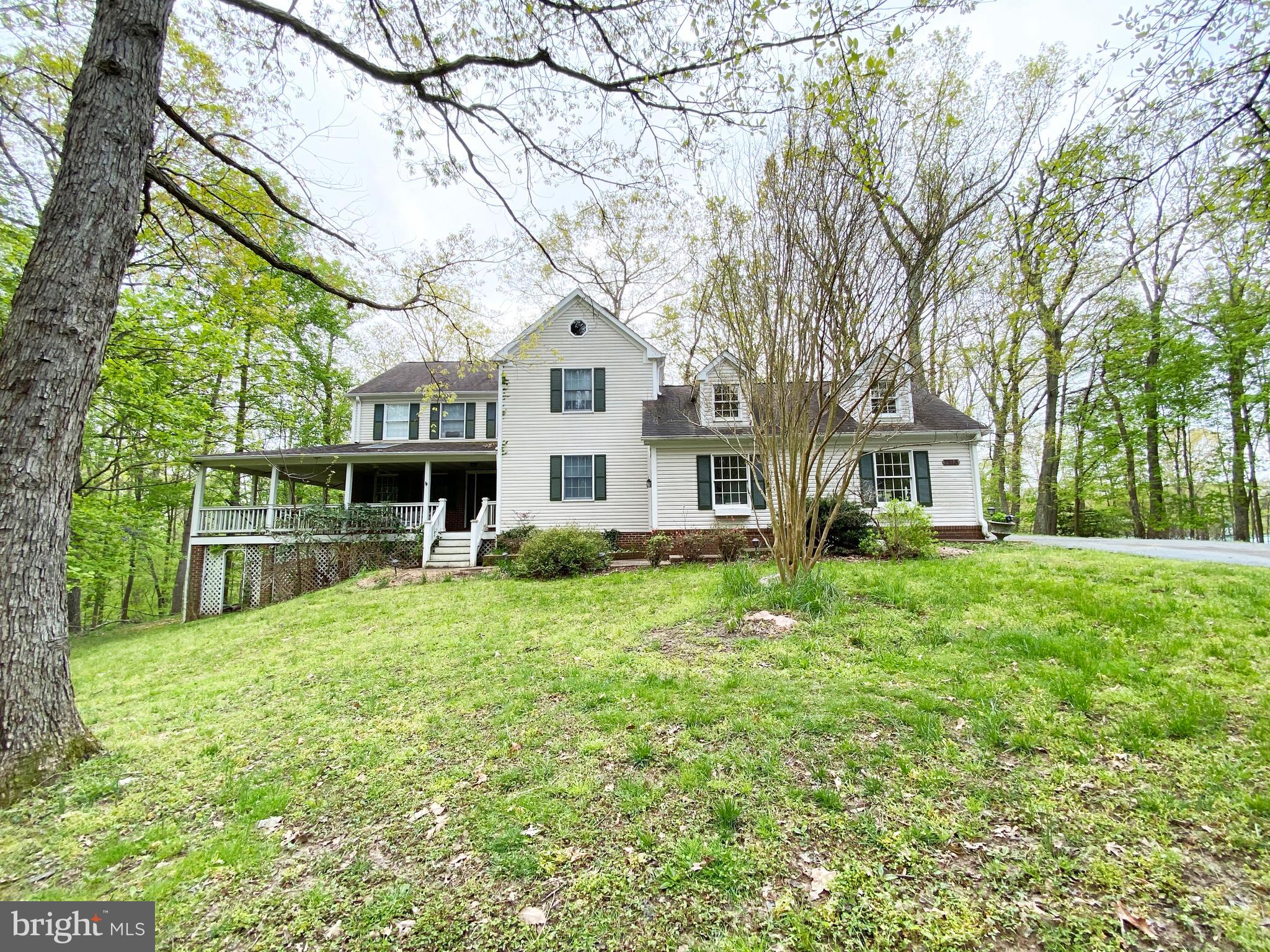 7813 Blackacre Road Clifton, VA 20124 - Photo 2 of 58 Gallery Image 2