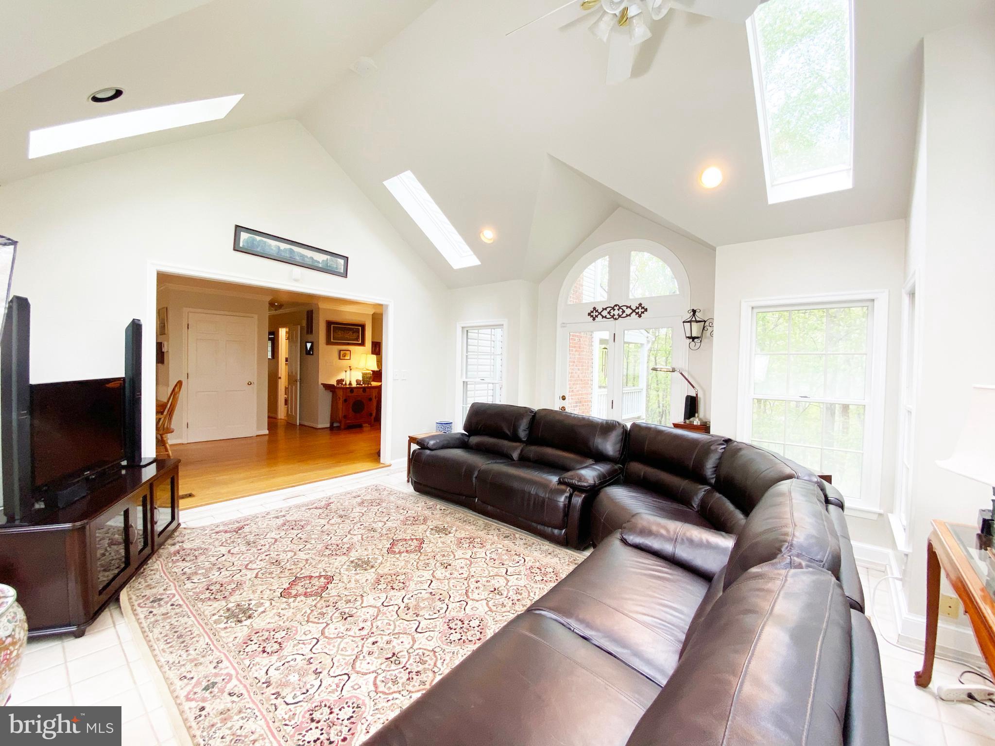 7813 Blackacre Road Clifton, VA 20124 - Photo 21 of 58 Gallery Image 21
