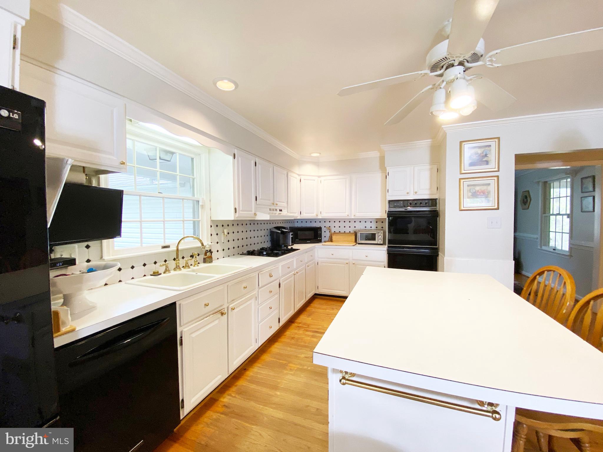 7813 Blackacre Road Clifton, VA 20124 - Photo 30 of 58 Gallery Image 30