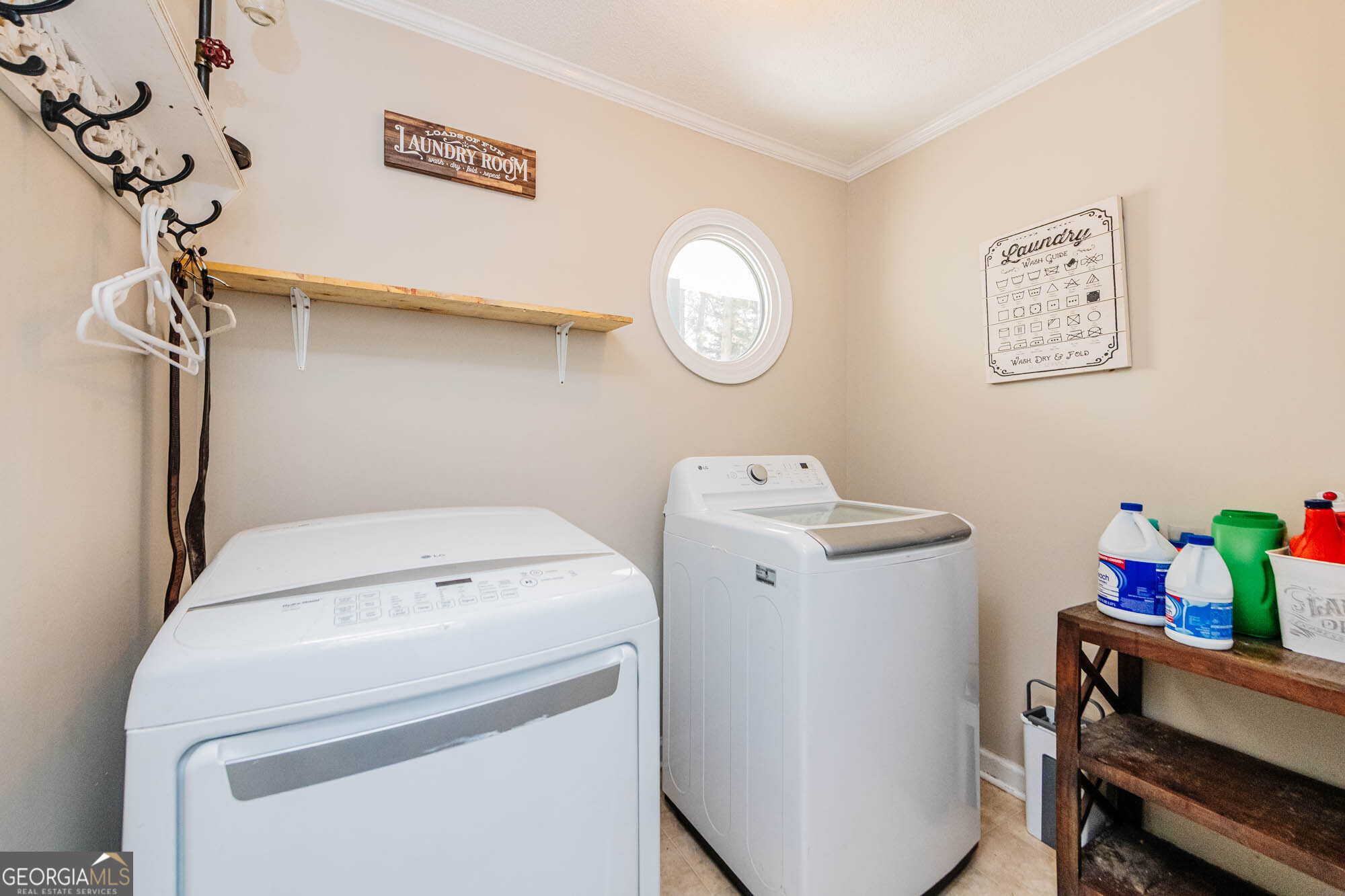 5341 Northside Drive Macon, GA 31210 - Photo 17 of 43 a utility room with dryer and washer