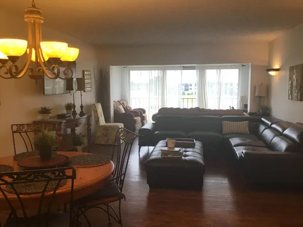 $1,700 | 4838 Esedra Court, Unit 305, Lake Worth, FL 33467