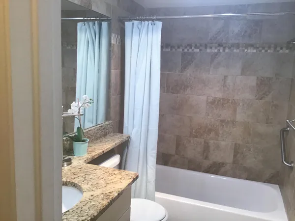 $1,700 | 4838 Esedra Court, Unit 305, Lake Worth, FL 33467