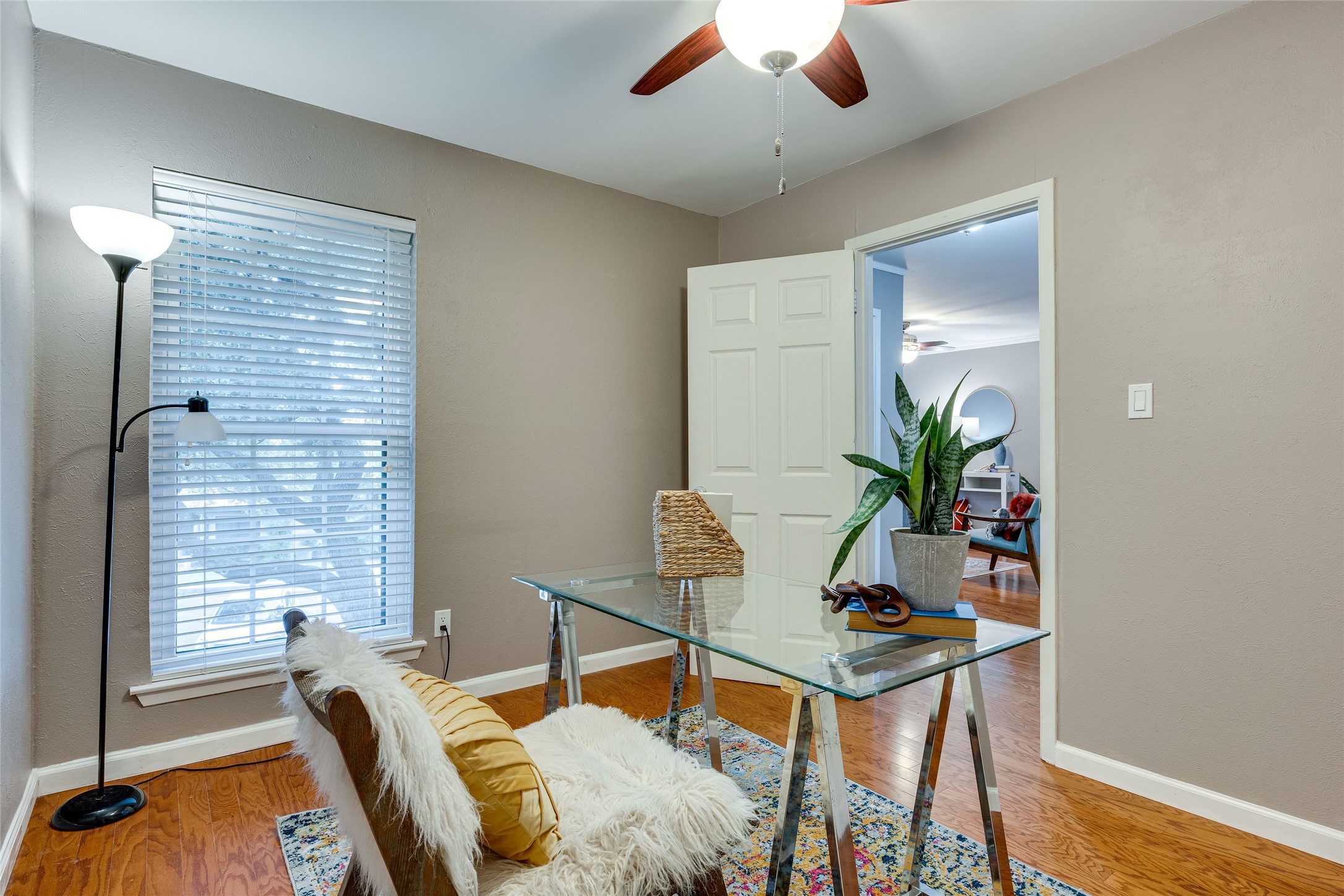 4159 Steck Avenue, Unit 290 Austin, TX 78759 - Photo 30 of 38 a workspace with furniture and window