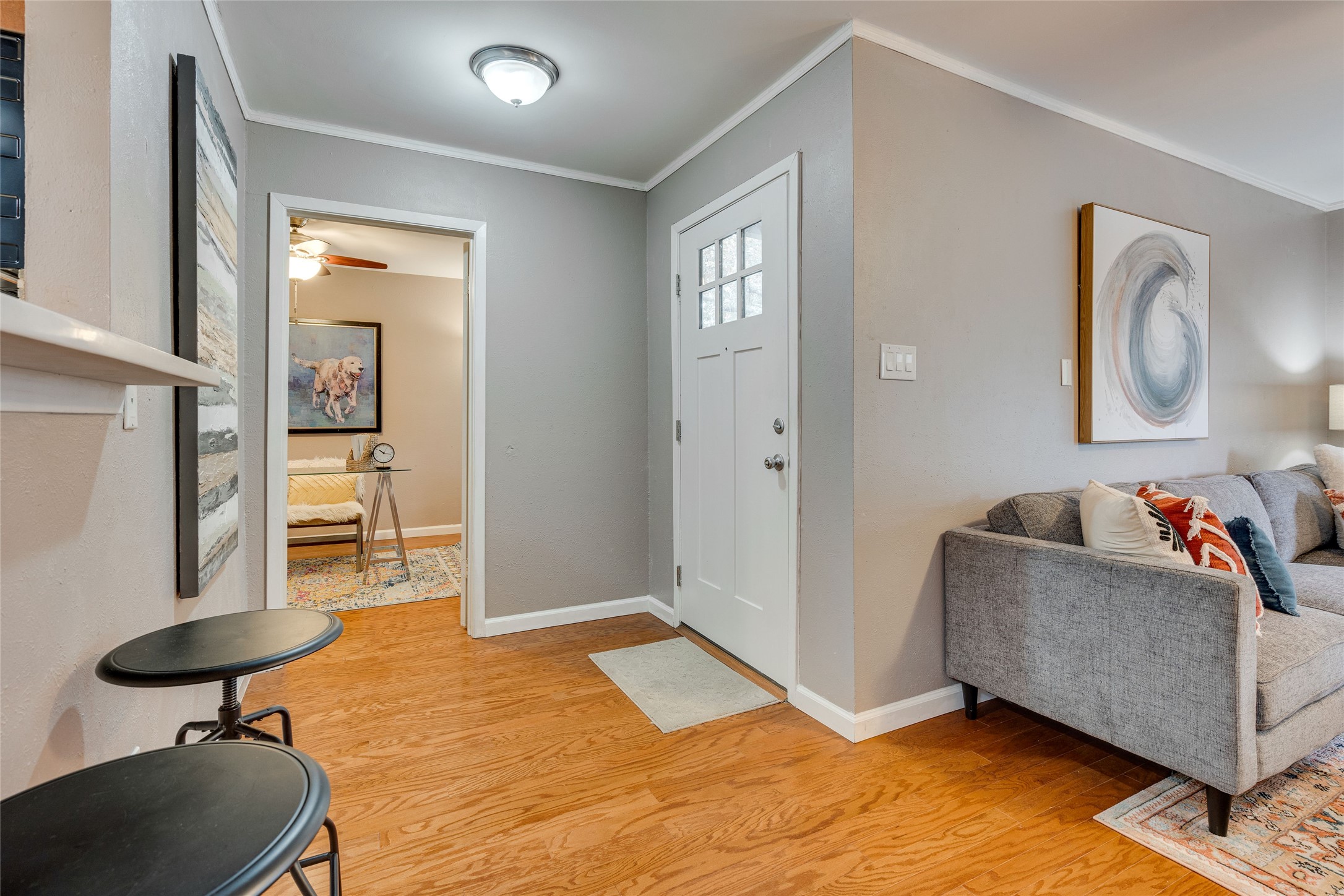4159 Steck Avenue, Unit 290 Austin, TX 78759 - Photo 9 of 38 a living room with furniture and a window