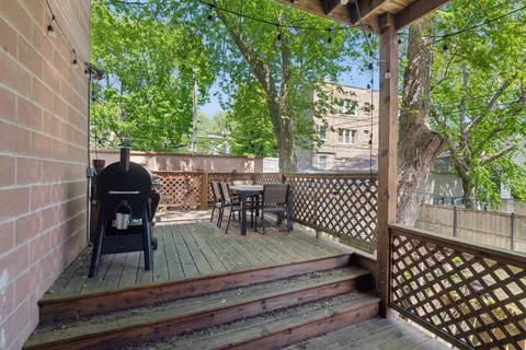 $825,000 | 2130 West Le Moyne Street, Unit 1, Chicago, IL 60622