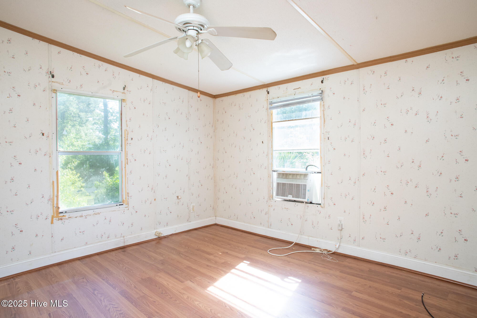 165 High School Road Vanceboro, NC 28586 - Photo 4 of 13 Owners Suite