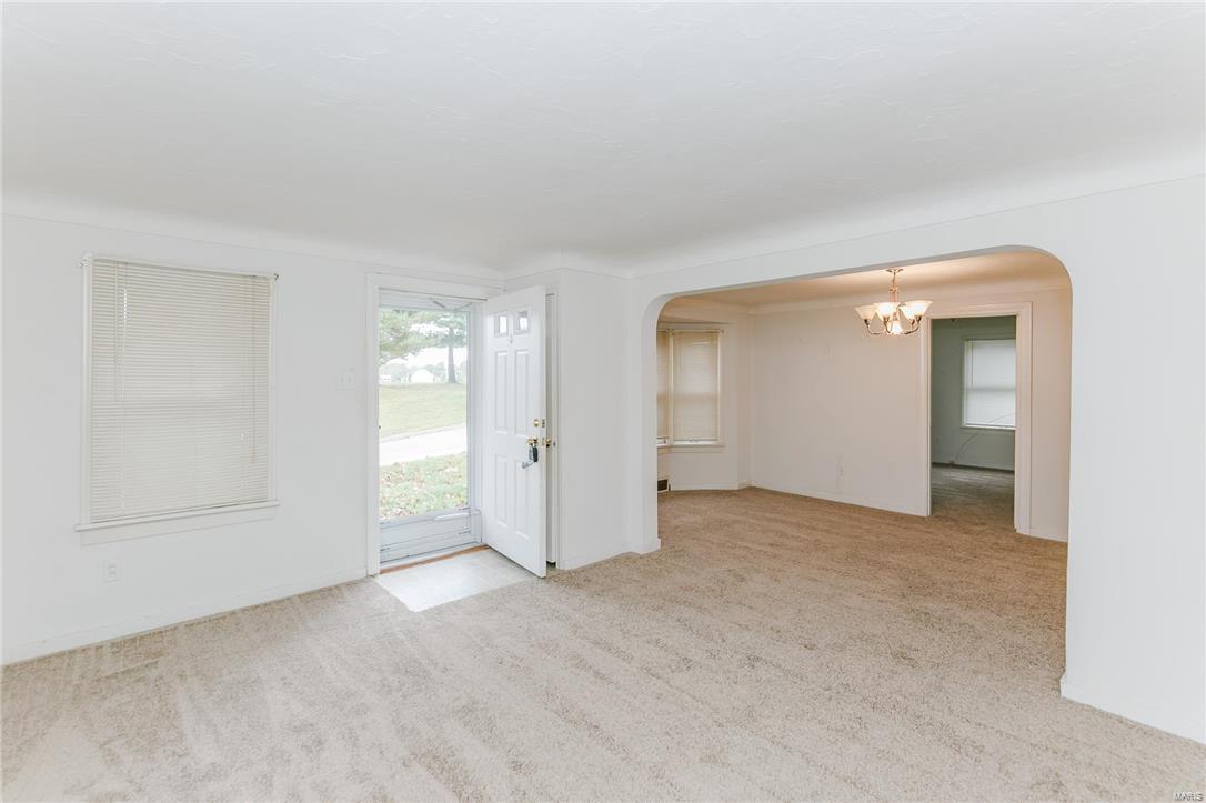 7820 Rosedale Drive St. Louis, MO 63121 - Photo 2 of 23 Gallery Image 2