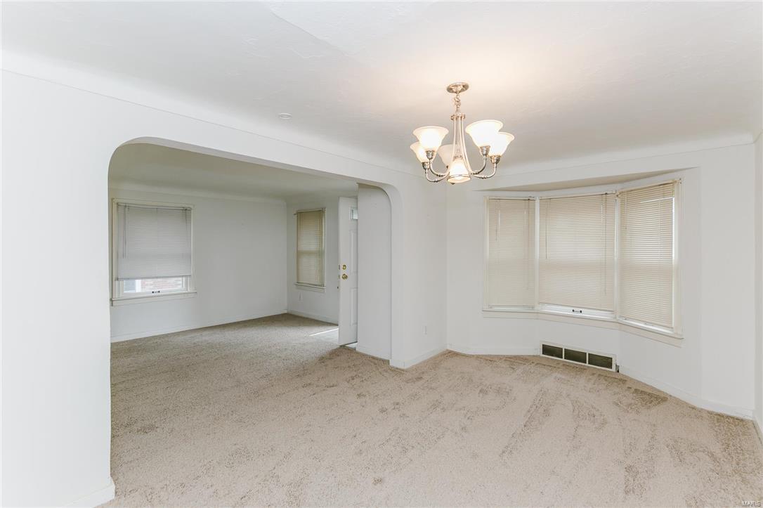 7820 Rosedale Drive St. Louis, MO 63121 - Photo 3 of 23 Gallery Image 3