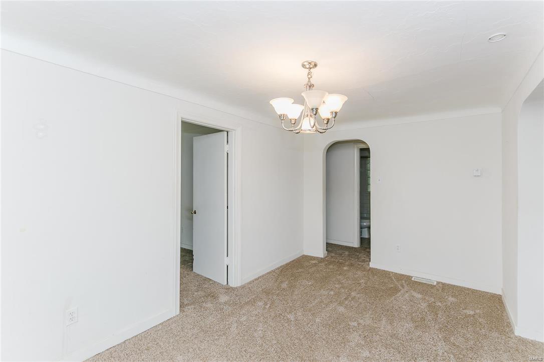 7820 Rosedale Drive St. Louis, MO 63121 - Photo 6 of 23 Gallery Image 6