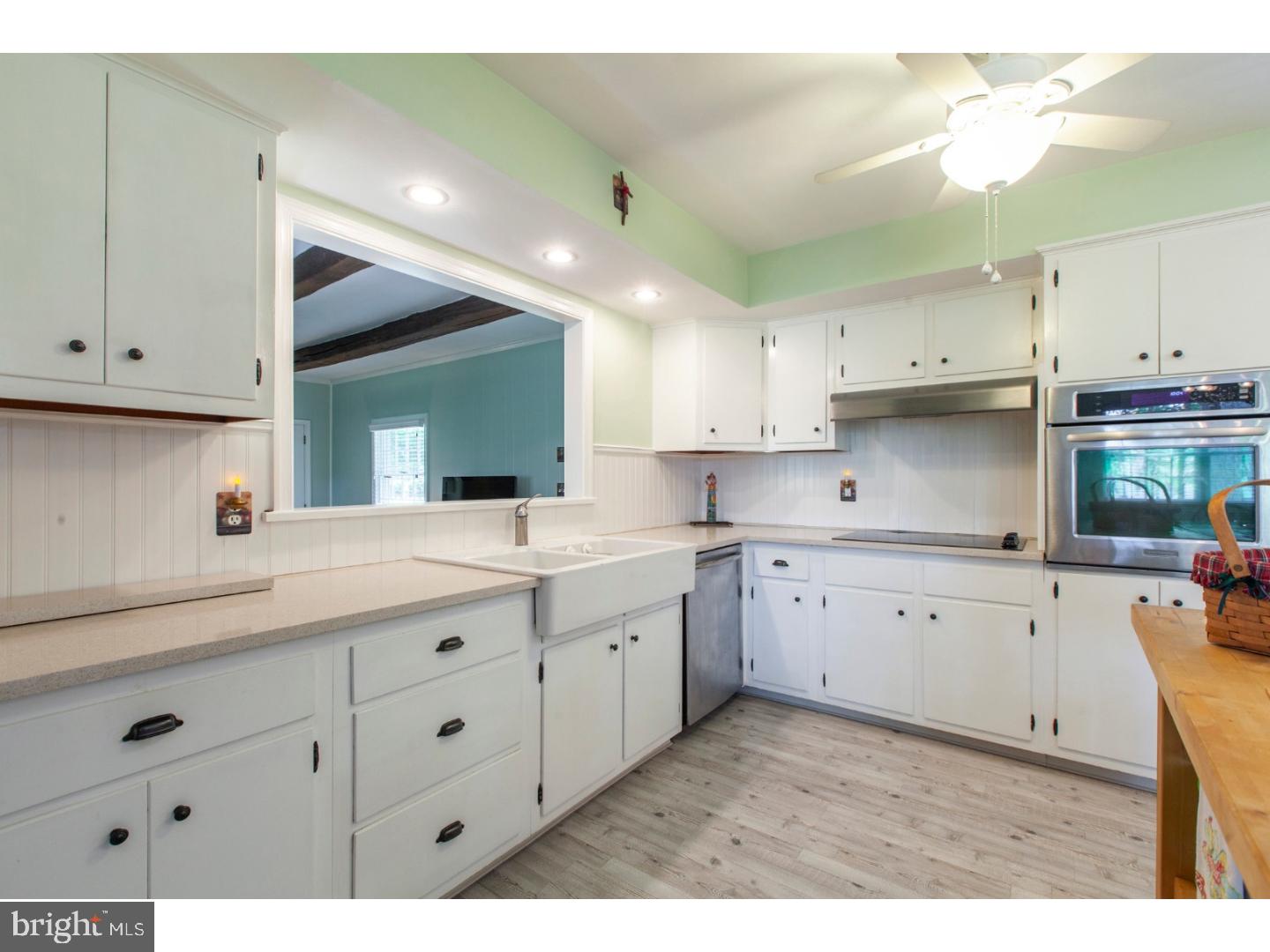 857 Store Road Harleysville, PA 19438 - Photo 19 of 24 Kitchen