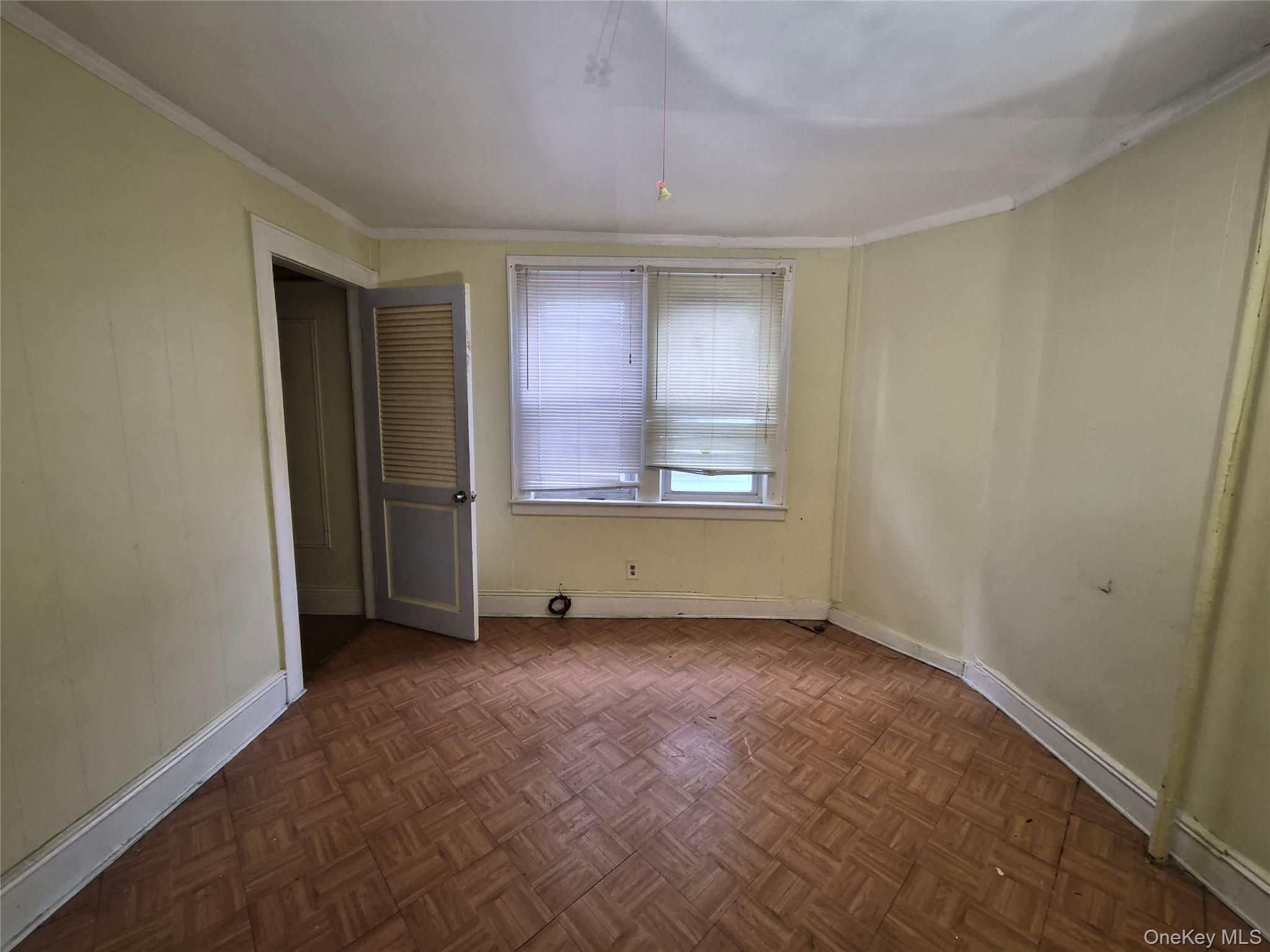 173-43 103rd Road Queens, NY 11433 - Photo 6 of 19