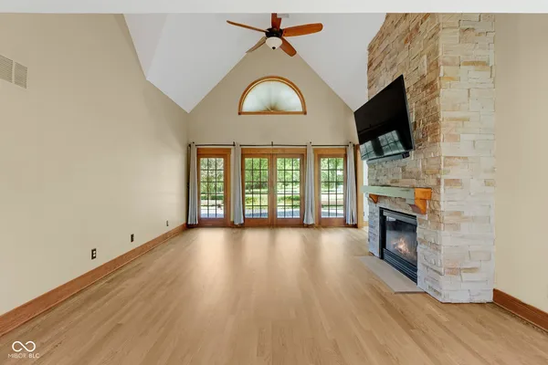 $1,150,000 | 4680 South 1000th Street West, Rensselaer, IN 47978