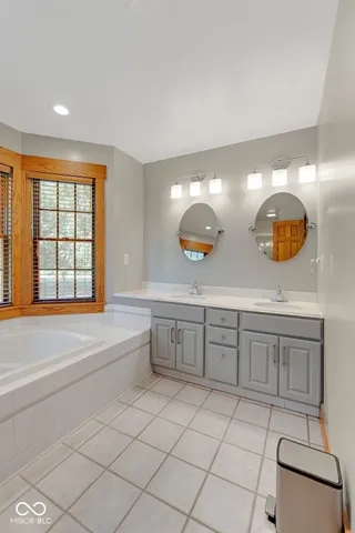 $1,150,000 | 4680 South 1000th Street West, Rensselaer, IN 47978