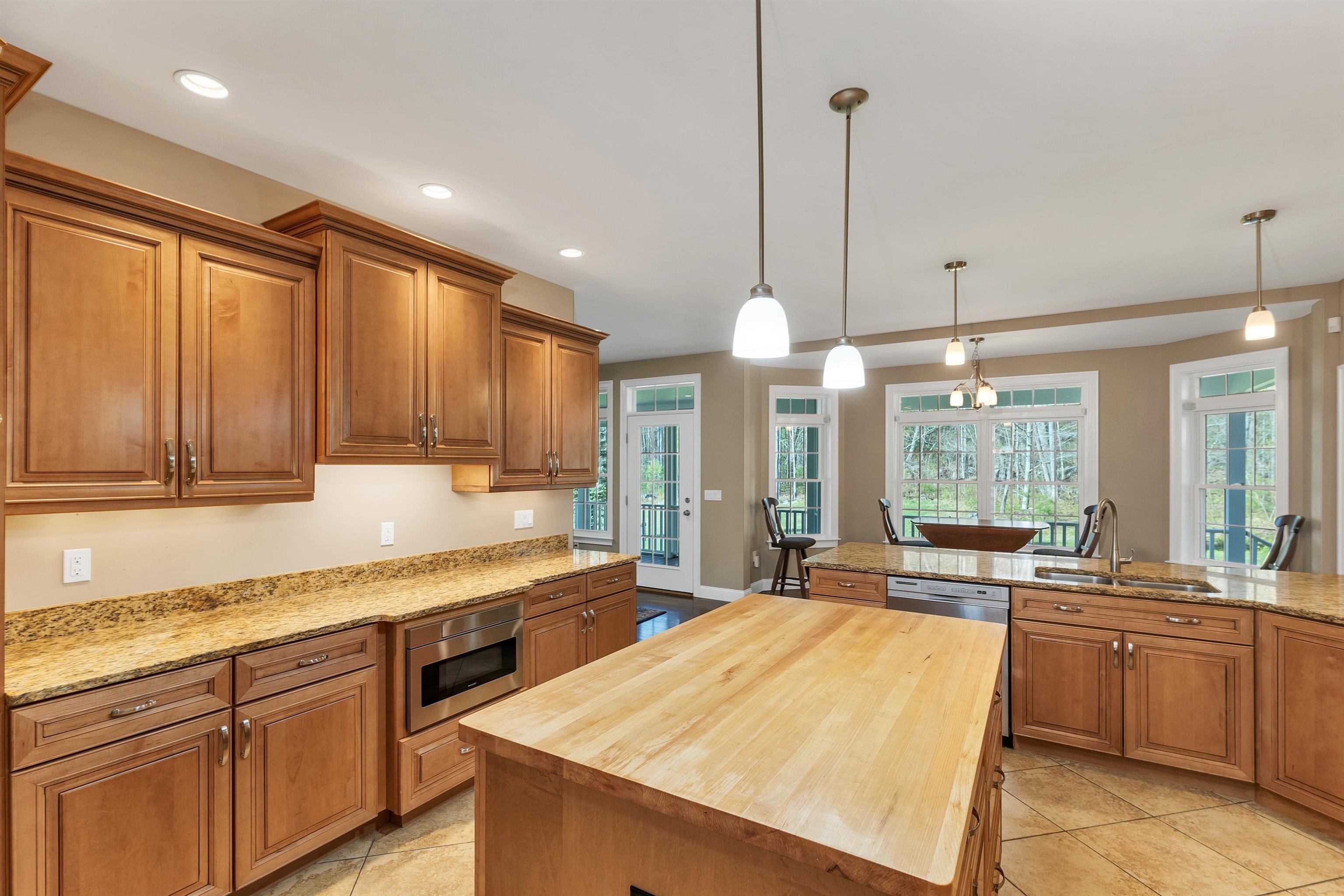 344 Horse Corner Road Chichester, NH 03258 - Photo 9 of 43 Gallery Image 9