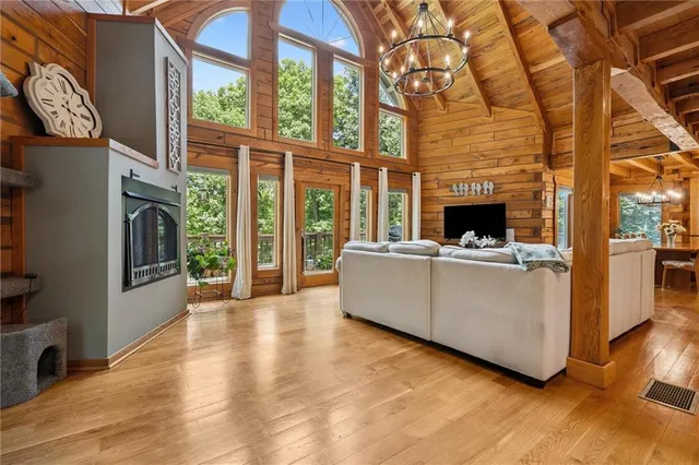 $675,000 | 389 Northwest 1851st Road, Kingsville, MO 64061