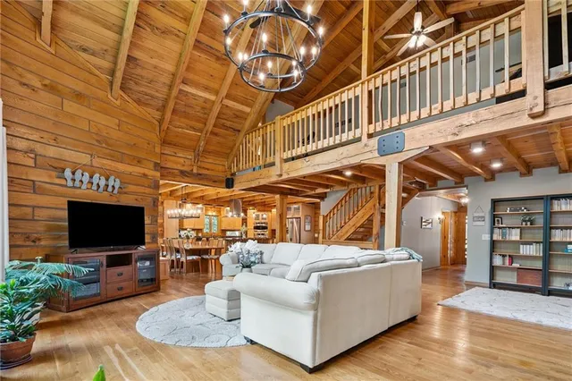 $675,000 | 389 Northwest 1851st Road, Kingsville, MO 64061