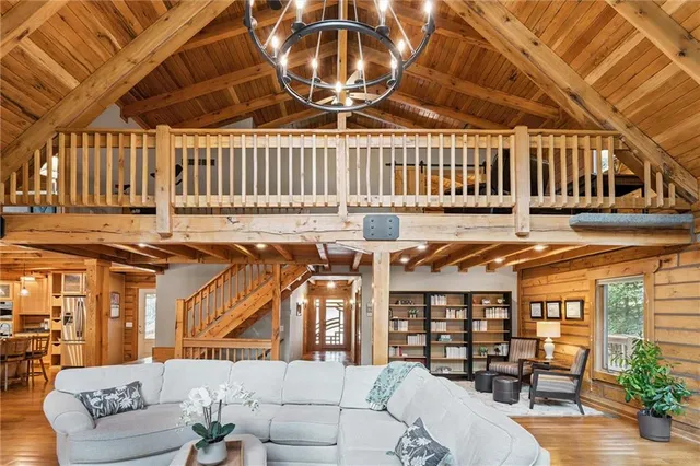 $675,000 | 389 Northwest 1851st Road, Kingsville, MO 64061