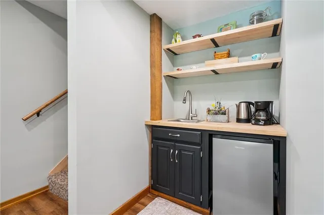 $675,000 | 389 Northwest 1851st Road, Kingsville, MO 64061