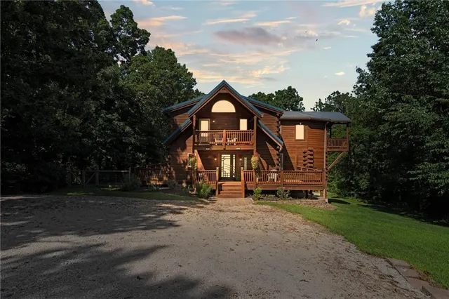 $675,000 | 389 Northwest 1851st Road, Kingsville, MO 64061