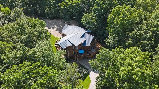 $675,000 | 389 Northwest 1851st Road, Kingsville, MO 64061