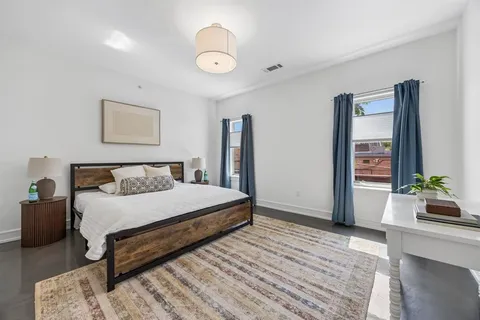 $450,000 | 5710 McCommas Boulevard, Unit 101, Dallas, TX 75206