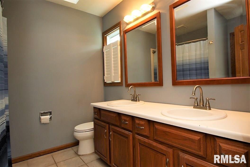 3311 Maplecrest Road Bettendorf, IA 52722 - Photo 16 of 24 Gallery Image 16