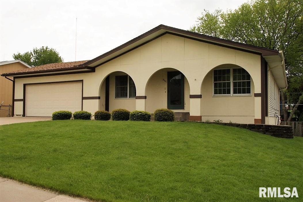 3311 Maplecrest Road Bettendorf, IA 52722 - Photo 2 of 24 Gallery Image 2