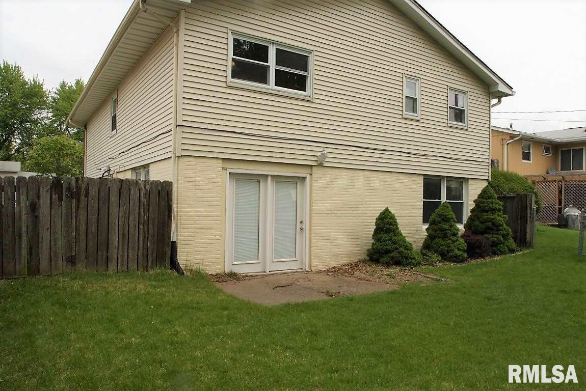 3311 Maplecrest Road Bettendorf, IA 52722 - Photo 5 of 24 Gallery Image 5