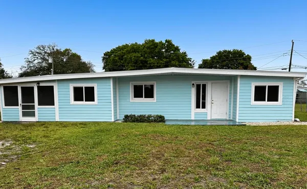 $379,000 | 360 Barraclough Street, Fort Pierce, FL 34982