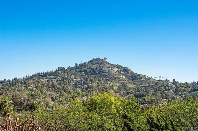 a view of a large building