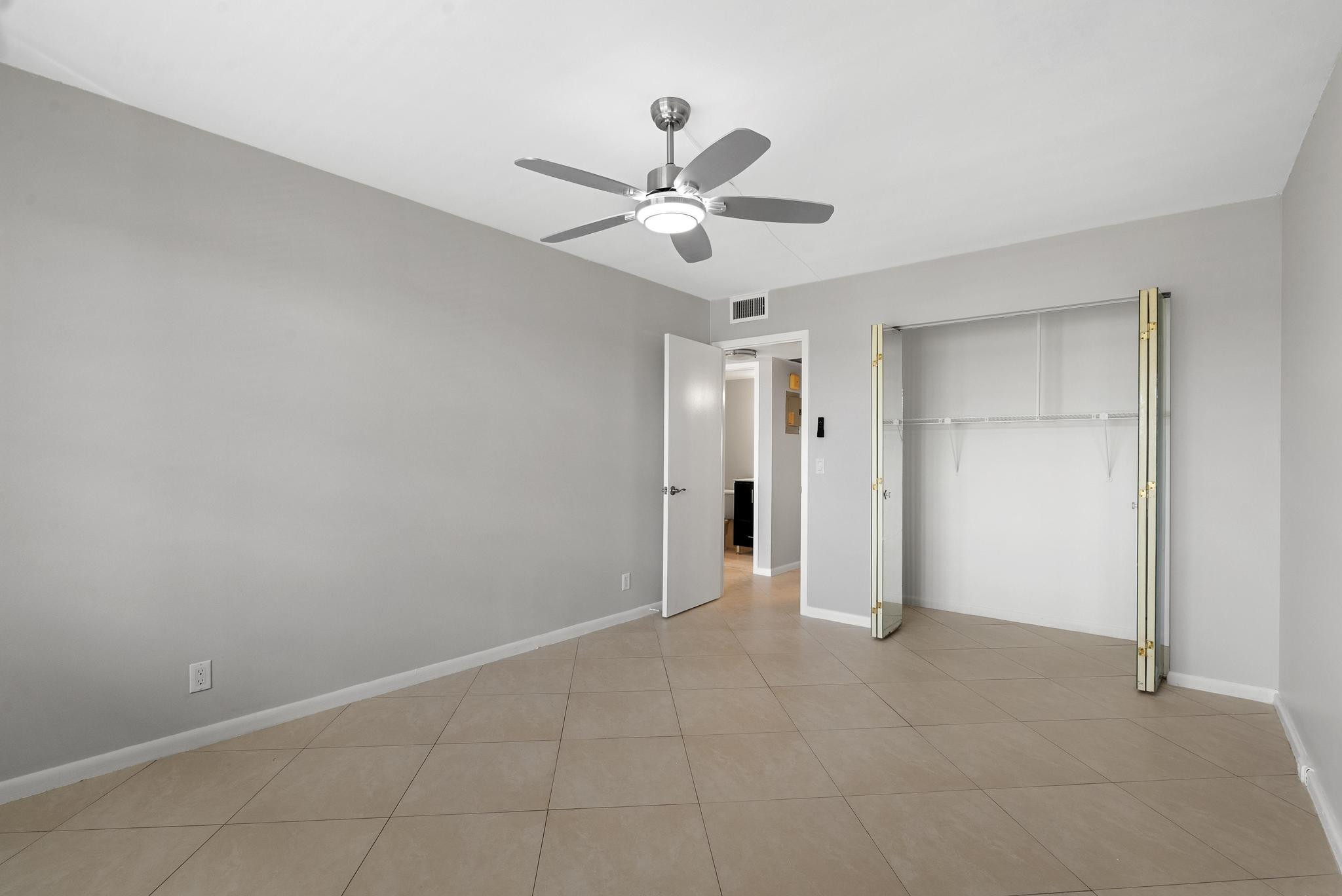 3038 Cornwall East, Unit 3038 Boca Raton, FL 33434 - Photo 13 of 32 a view of an empty room