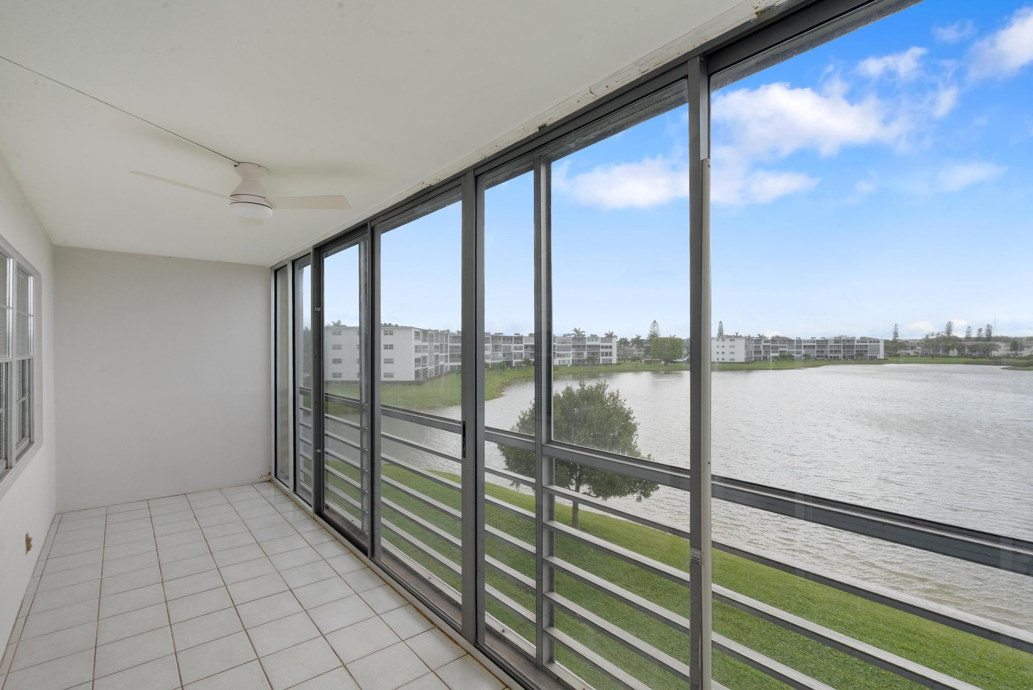3038 Cornwall East, Unit 3038 Boca Raton, FL 33434 - Photo 19 of 32 a view of a balcony