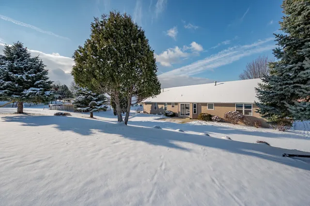 $539,900 | 4011 Garrett Street, De Pere, WI 54115