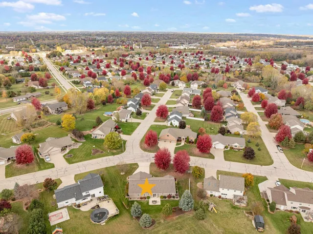 $539,900 | 4011 Garrett Street, De Pere, WI 54115