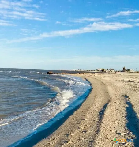 a view of an house with backyard space and swimming pool
