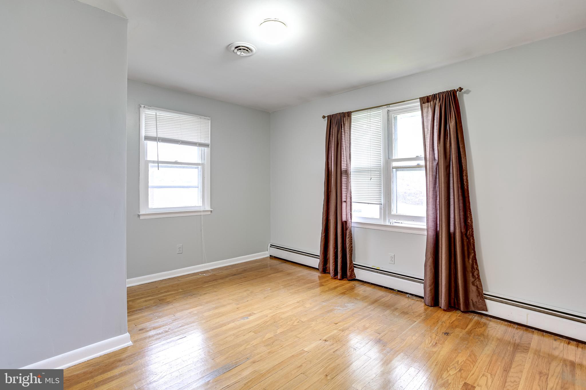 312 Savannah Road Baltimore, MD 21221 - Photo 19 of 29 Bedroom 3