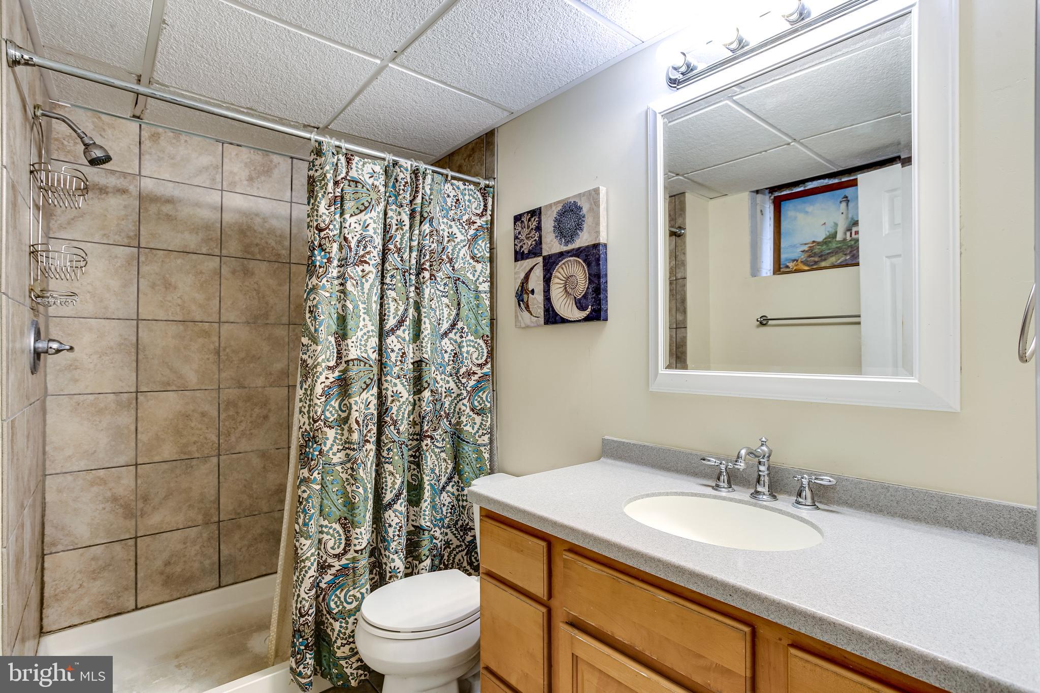 312 Savannah Road Baltimore, MD 21221 - Photo 26 of 29 Full Bath