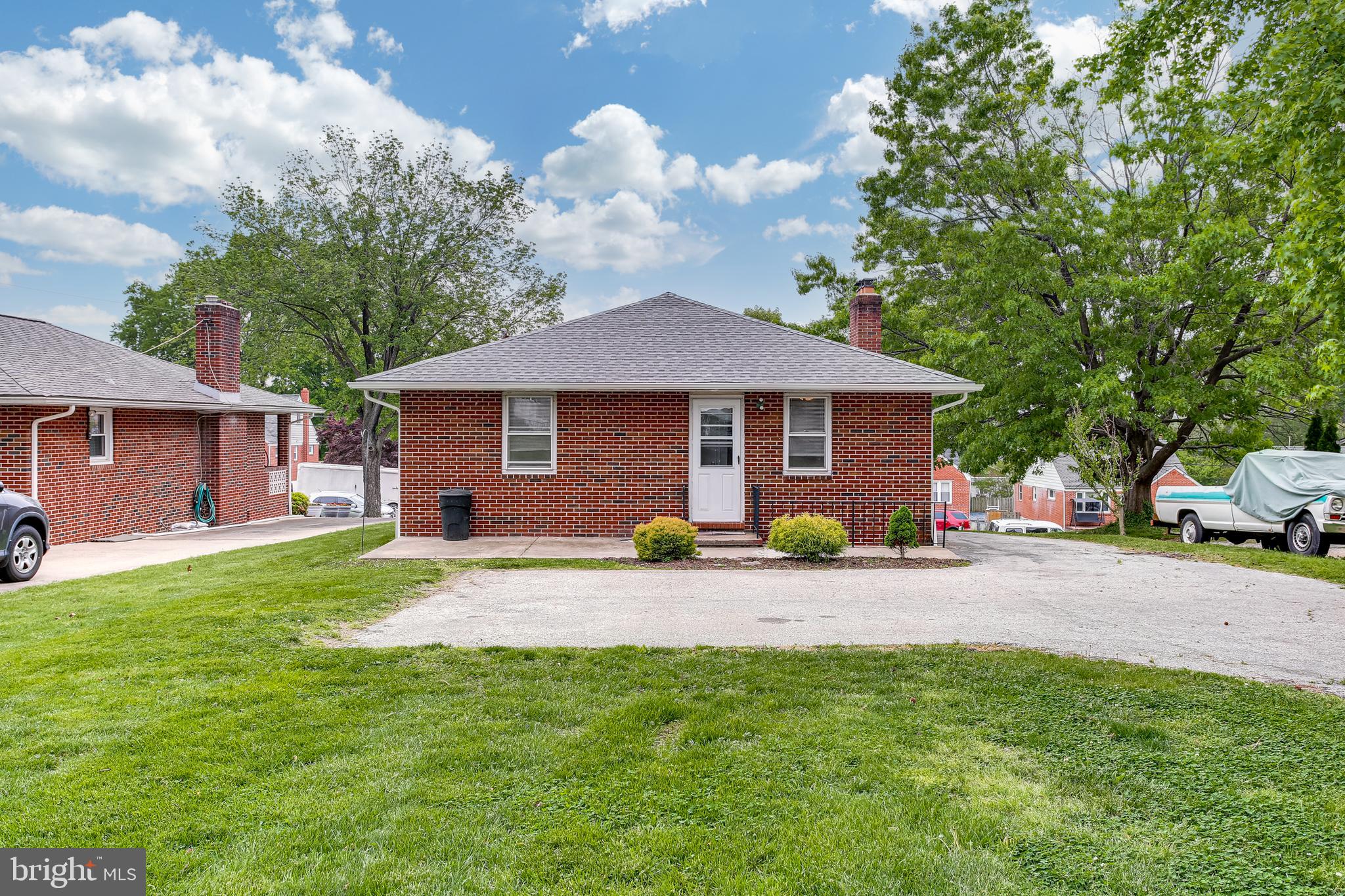 312 Savannah Road Baltimore, MD 21221 - Photo 27 of 29 Rear Exterior w/ Extra Parking Potential